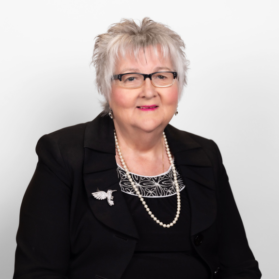 Elizabeth Lahey, an Advisory Board member